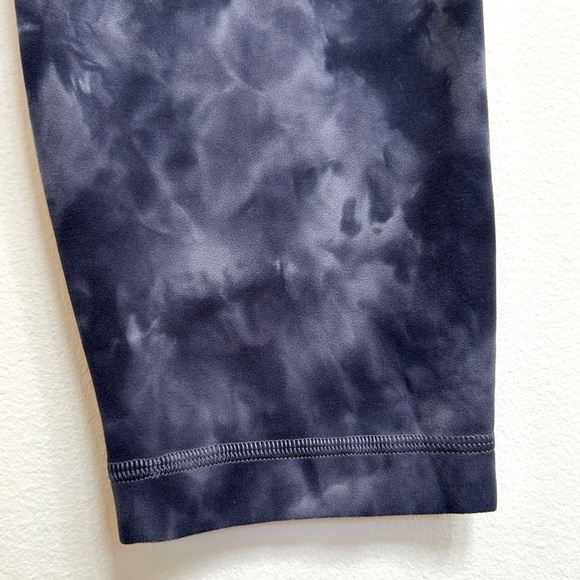 Lululemon Align High-Rise Pant 25" Leggings in Diamond Dye Pitch Grey, Size 14 - Picture 12 of 14